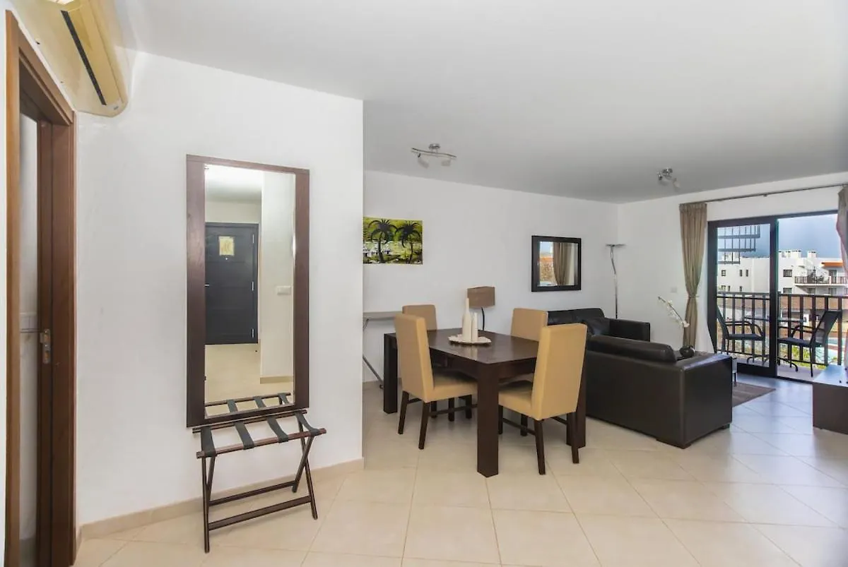 2-Bedroom Duplex - Terrace And Pool Santa Maria Apartament